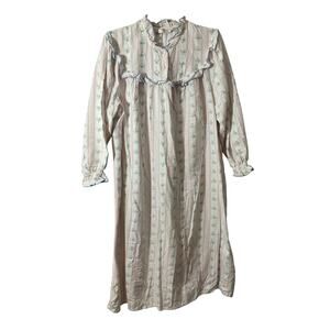 Vintage Partners Intimates Medium Babydoll Style Flannel Nightgown
